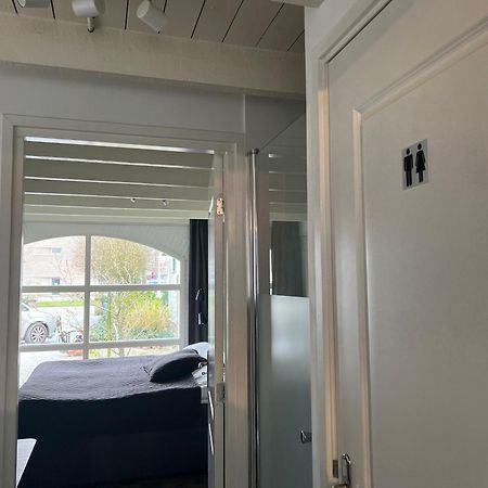 Hush Bed & Breakfast Helmond Bagian luar foto